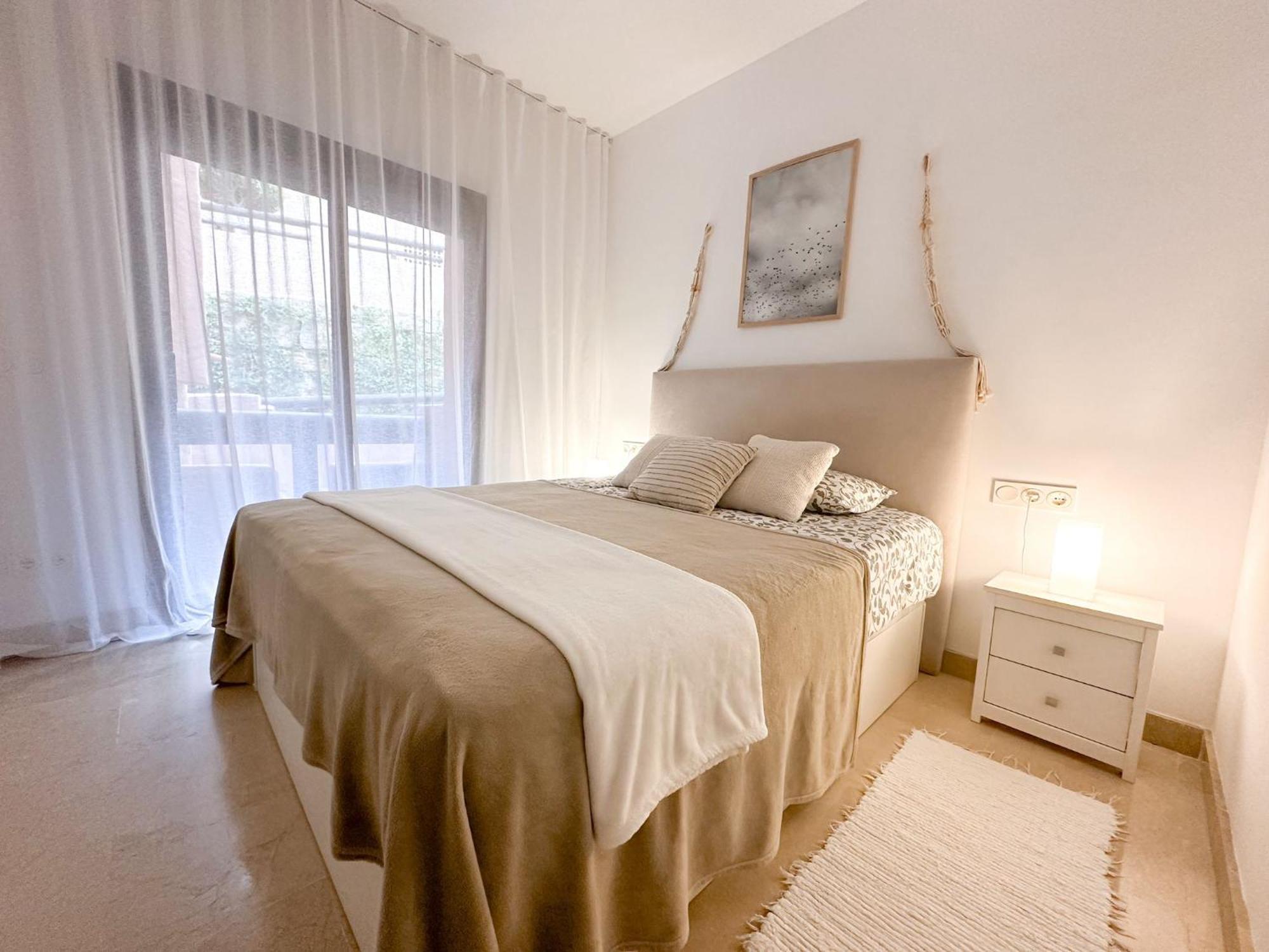 Hola! Apartments At Coto Real Манільва Екстер'єр фото
